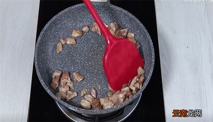 甜椒炒鸡胸肉怎么做 甜椒炒鸡胸肉的做法