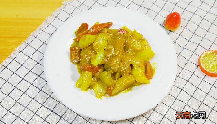 牛奶咖喱鸡翅土豆的做法 牛奶咖喱鸡翅土豆怎么做
