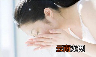 正常的洗完脸后涂什么 洗脸后的正确护肤步骤
