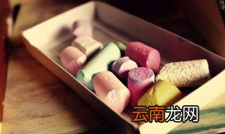 衣服有莹粉笔印用什么可以去掉 粉笔主要由什么组成