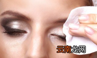 卸妆油和卸妆水的区别 卸妆油和卸妆水有什么区别