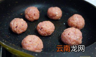 小肉丸子最好吃的做法 小肉丸子的家常做法