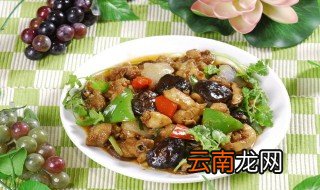 鸡翅香菇的做法 鸡翅香菇的做法很简单