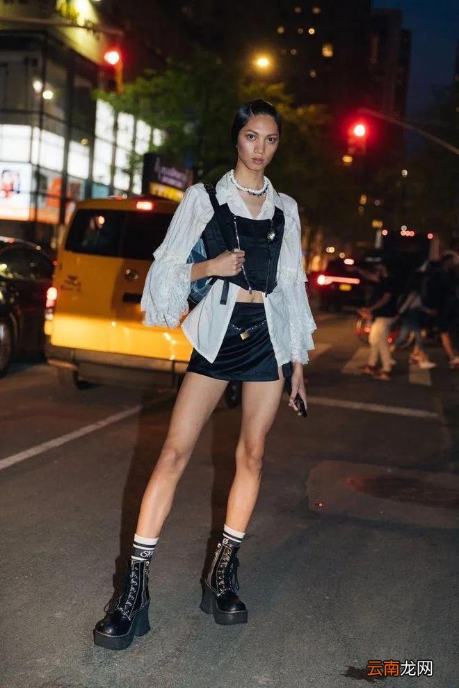 拒绝被凝视，重新定义Corset束腰胸衣时尚美学