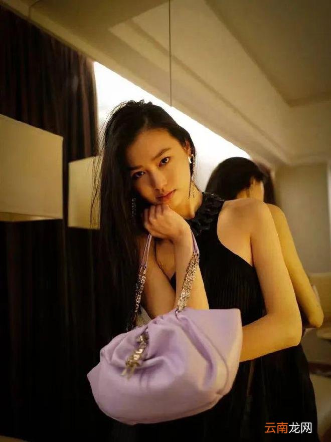 那些让人欲罢不能的“重金属”时尚