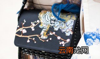 小牛皮包包好吗 牛皮包包选购技巧是什么