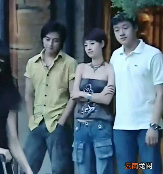 这条裤子又流行了，我真的会谢