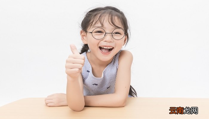 半瓶阳光的主要内容是什么 半瓶阳光的主要内容