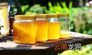 梦见尝蜂蜜是什么意思 梦见尝蜂蜜暗示什么