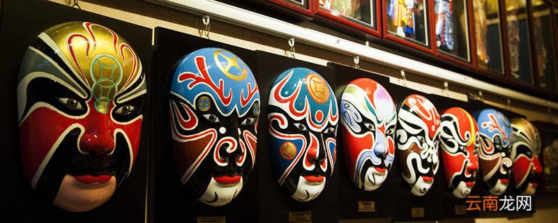 京剧张飞脸谱颜色 京剧张飞脸谱是什么颜色