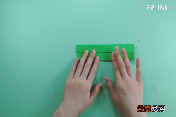 裙子的折法 裙子怎么折