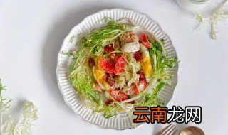 蔬菜沙拉吐司卷的做法 蔬菜沙拉吐司卷怎么做
