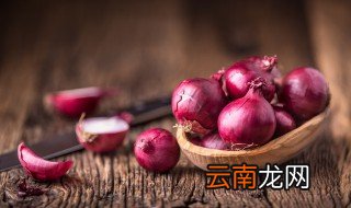 菜椒炒洋葱怎么做好吃 家常版青椒炒洋葱的美味做法