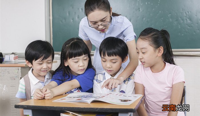 小学生感恩教师节的内容怎么写 小学生感恩教师节的内容写法