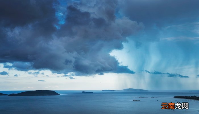 《己亥杂诗》里面的风雷是什么意思? 己亥杂诗中的风雷是什么意思