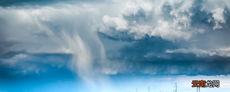 《己亥杂诗》里面的风雷是什么意思? 己亥杂诗中的风雷是什么意思