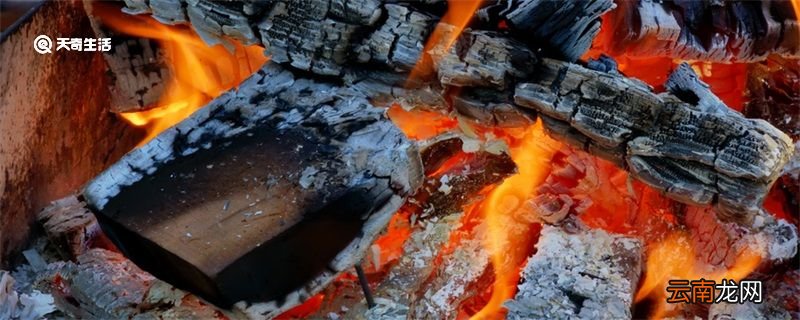 草木灰是什么烧成的 草木灰用什么草烧