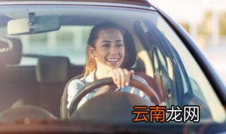 防坠安全带的佩戴方法 安全带的佩戴方法