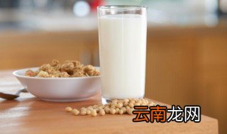 纯牛奶冻成冰了,再化了,还能喝吗 纯牛奶冻成冰之后还能喝吗