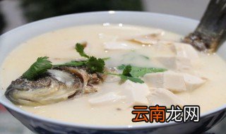 鲫鱼汤炖多久最好 炖鲫鱼汤的时间