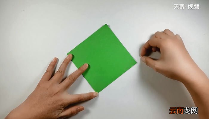 立体圣诞树的折法 立体圣诞树怎么折