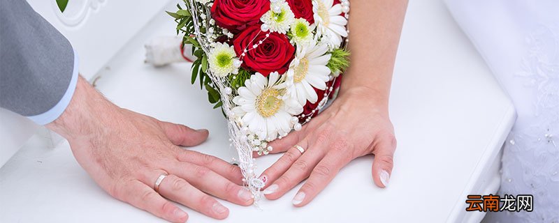 新婚快乐祝福语 送给新婚夫妻的祝福语