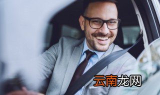 奥迪显示用电器空调什么意思 奥迪哪个是空调开关
