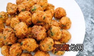 炸豆腐丸子放馒头可以吗 炸丸子放豆腐还是放馒头