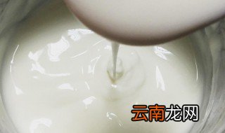 做酸奶放蜂蜜可以吗 做酸奶能放蜂蜜吗