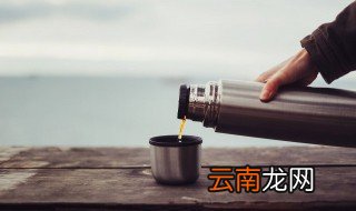 杯子拧太紧打不开怎么办 杯子拧太紧打不开如何解决
