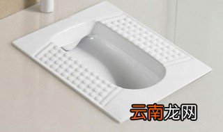 蹲式马桶脏了怎么洗 有什么方法