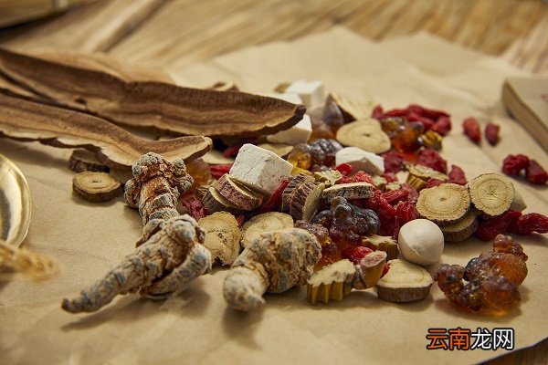 麸炒苍术的功效与作用 麸炒苍术的食用禁忌