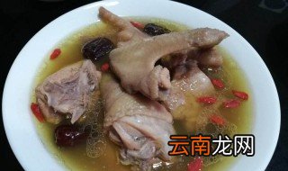 榴莲煲乌鸡汤的做法