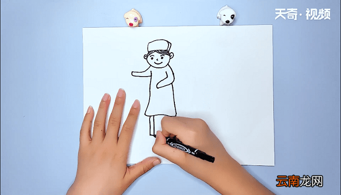 打针的医生简笔画 打针的医生简笔画画报
