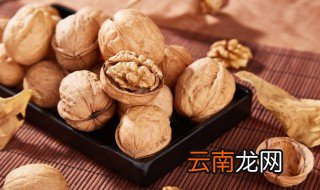 手上的核桃汁怎么洗掉 手上的核桃水怎么快速洗掉