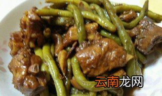 豆角排骨饭如何做 豆角排骨饭具体做法步骤