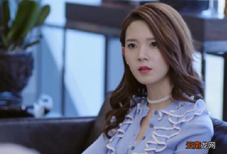橙红年代李纨和谁在一起