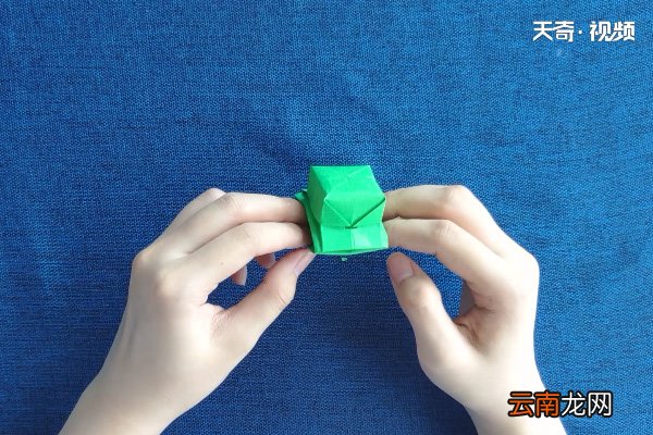 坦克的折法