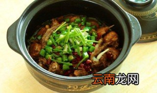 炖三黄鸡的正宗做法窍门 炖三黄鸡怎么做
