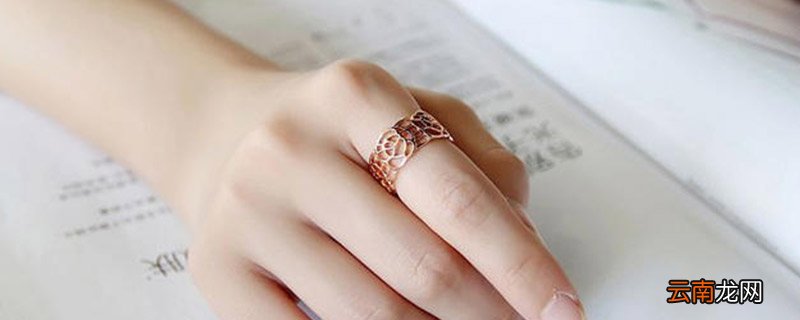 戒指带中指怎么说 戒指带中指的意思