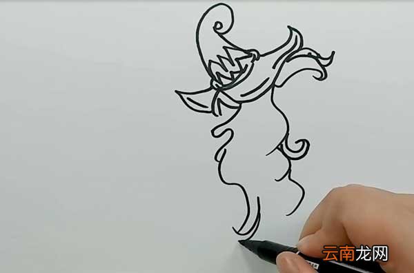 漂亮女巫简笔画 可爱女巫简笔画