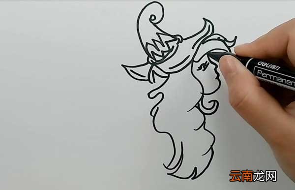 漂亮女巫简笔画 可爱女巫简笔画