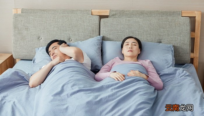 梦到自己在很多尸体房里 梦到自己在有很多尸体的房里什么意思