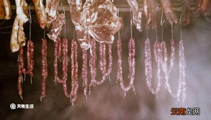 香肠长白毛了怎么处理 香肠长白毛还能吃吗