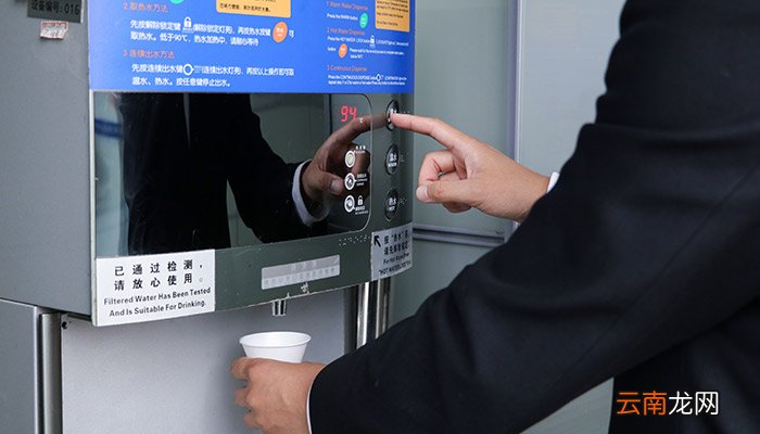 饮水机漏水原因有哪些 饮水机出水漏水是什么原因呢