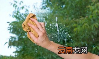 擦玻璃怎么能擦得干净 擦玻璃如何能擦得干净