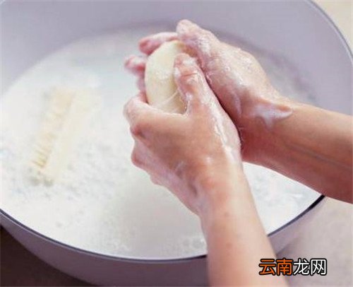 502胶水把手黏住了怎么办