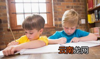月字旁一个尿是什么字 月字旁边一个尿是什么字