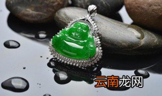 如何判断翡翠真假 百分之九十的人不知道