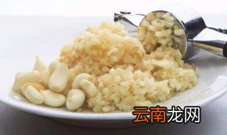 大蒜适合生吃还是熟吃 有眼疾不能吃